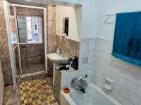  of property in Delmas