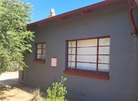 Front View of property in De Aar