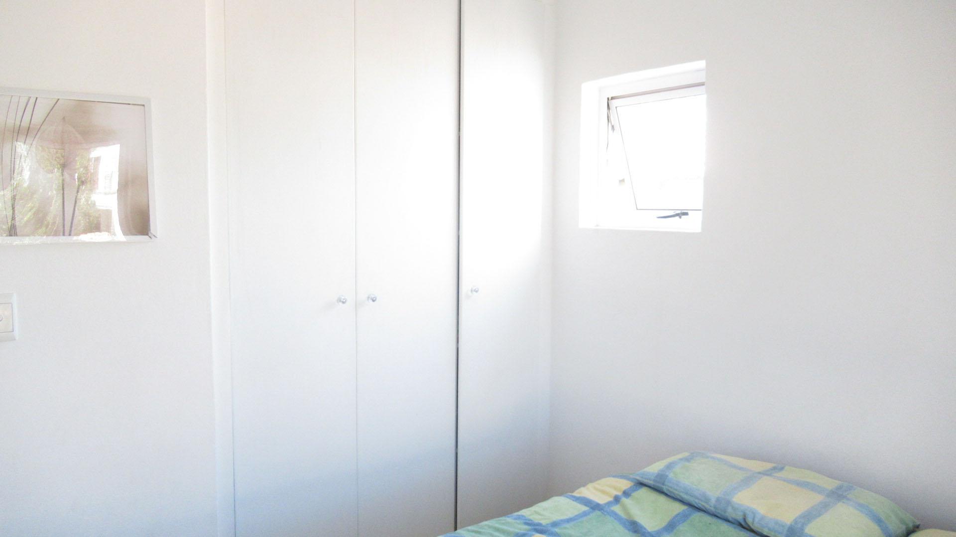 Bed Room 1 - 12 square meters of property in Lone Hill