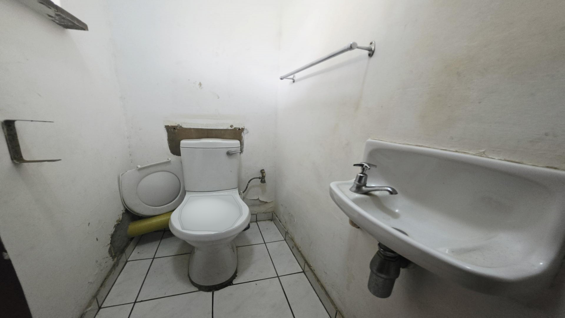 Bathroom 1 of property in Empangeni