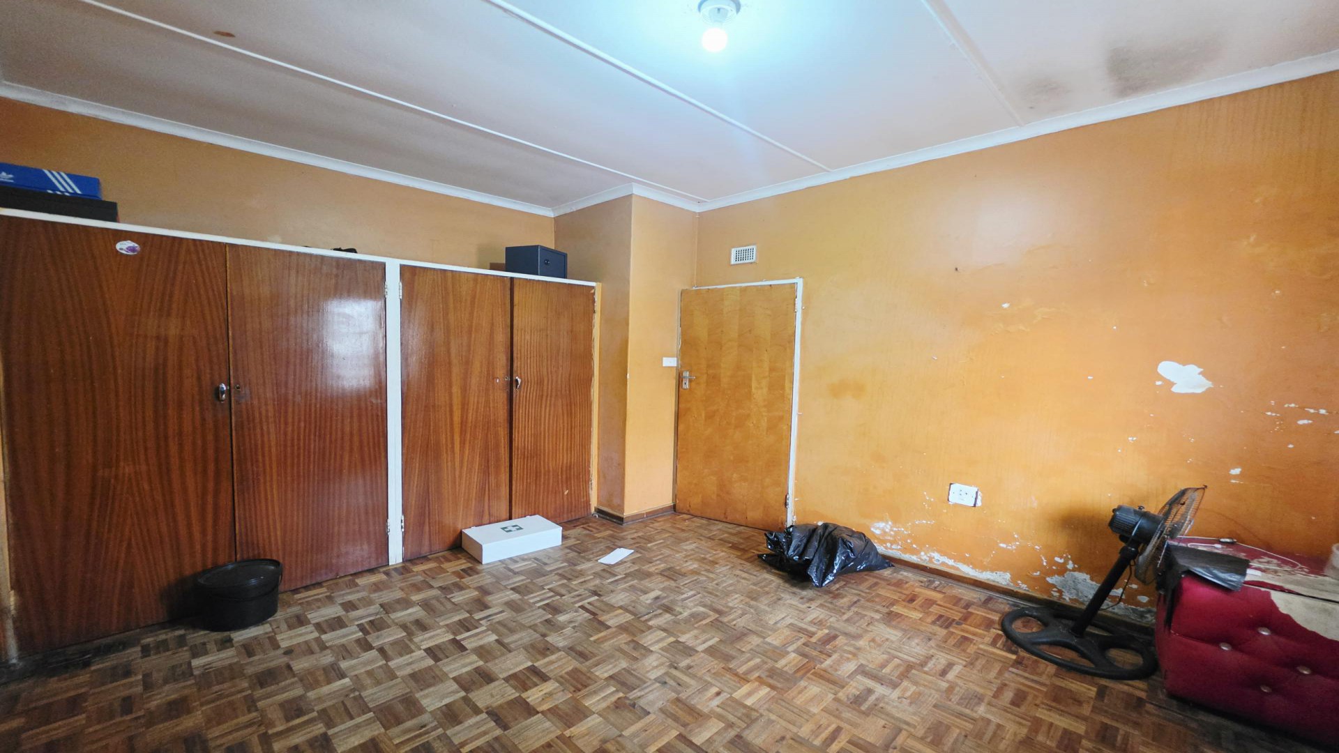 Bed Room 1 of property in Empangeni
