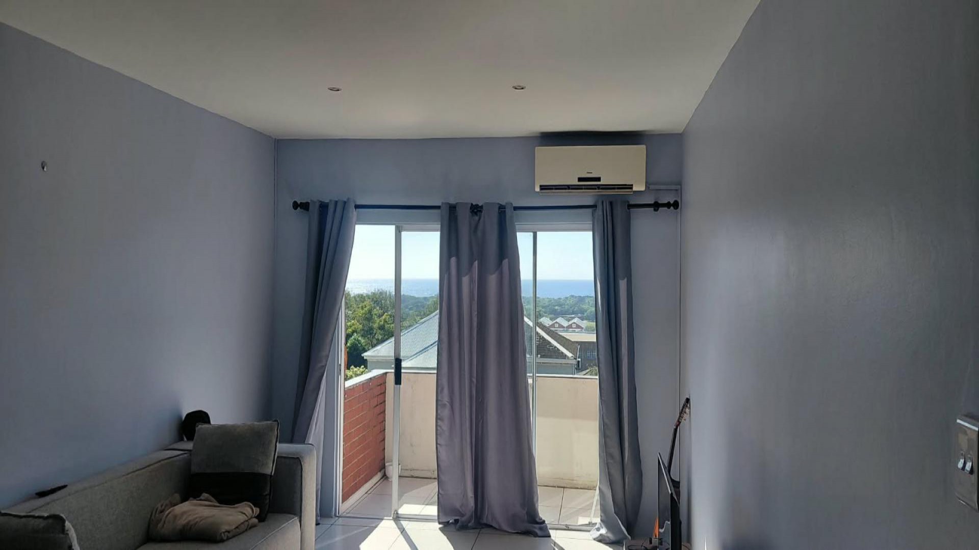 Lounges of property in Morningside - DBN