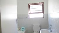 Bathroom 2 - 5 square meters of property in Noordhang