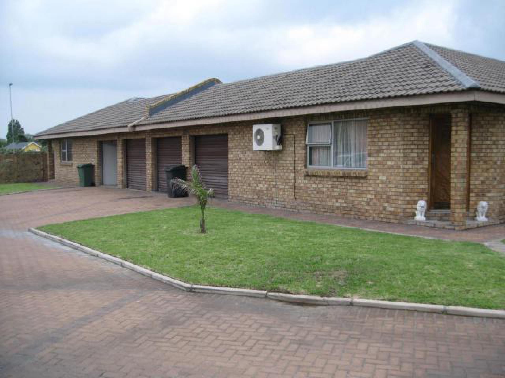 Front View of property in Arboretum