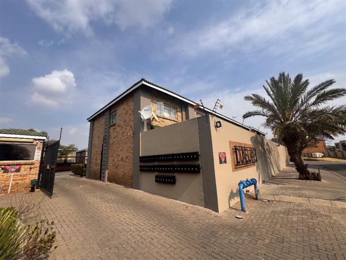 Standard Bank SIE Sale In Execution Sectional Title for Sale in Primrose Hill - MR520236