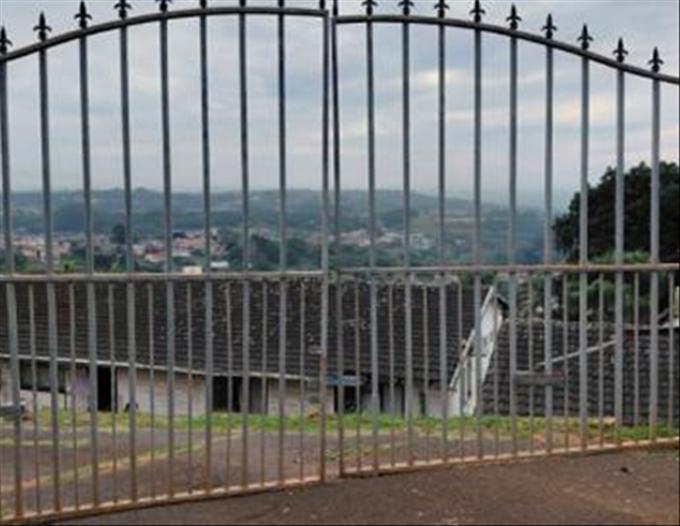 Standard Bank SIE Sale In Execution House for Sale in Sea View EC - MR520272