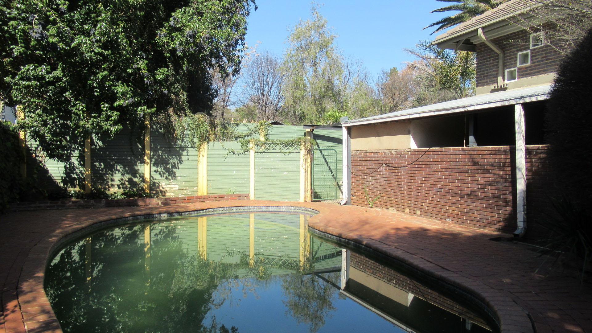 Backyard of property in Clubview