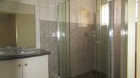 Bathroom 1 - 8 square meters of property in Clubview