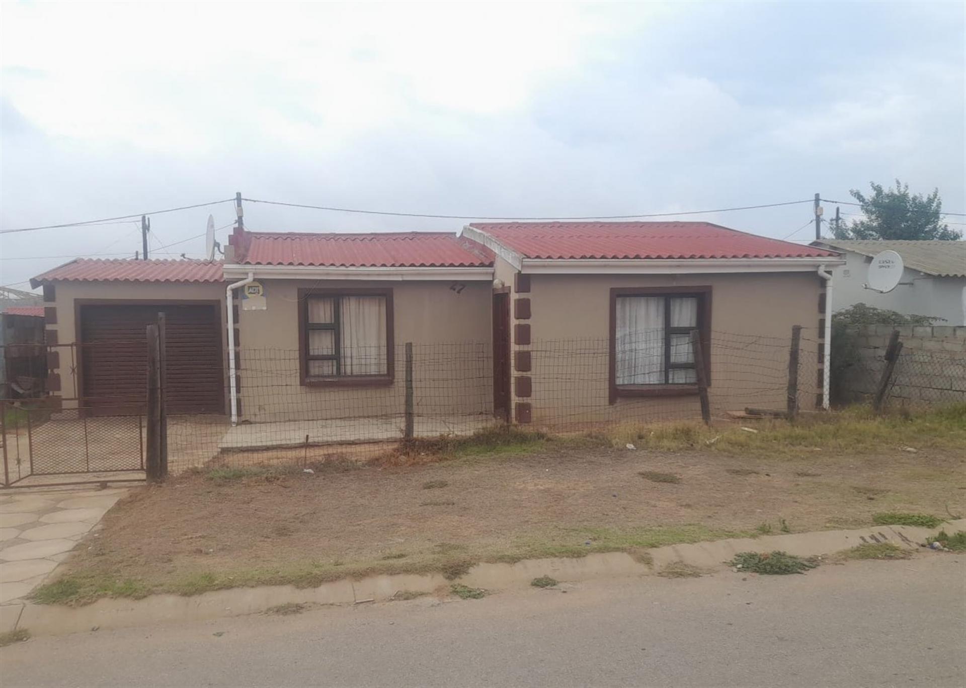 Front View of property in Kwa Nobuhle 