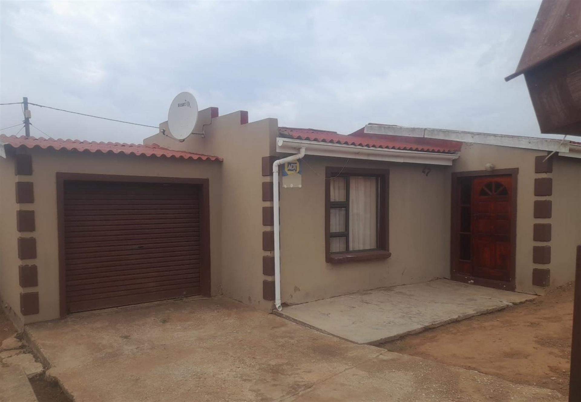 Front View of property in Kwa Nobuhle 