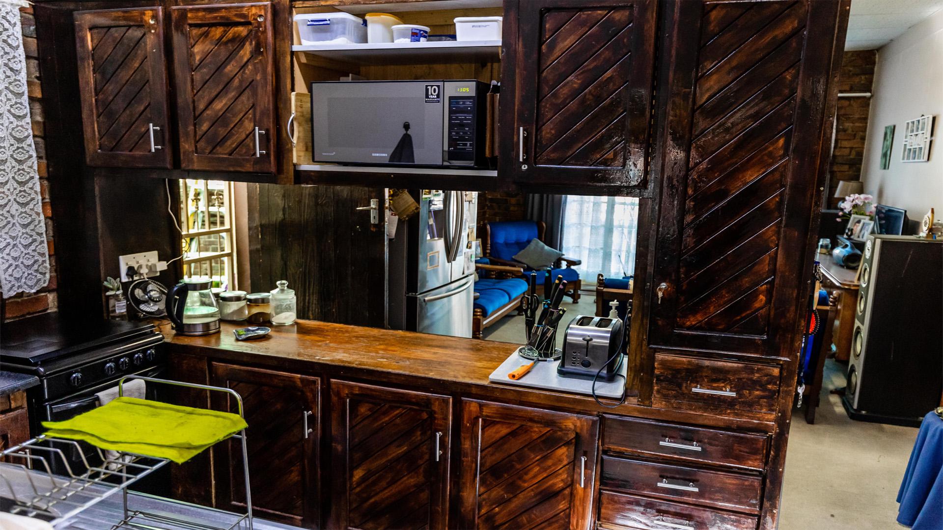 Kitchen - 19 square meters of property in Fichardt Park