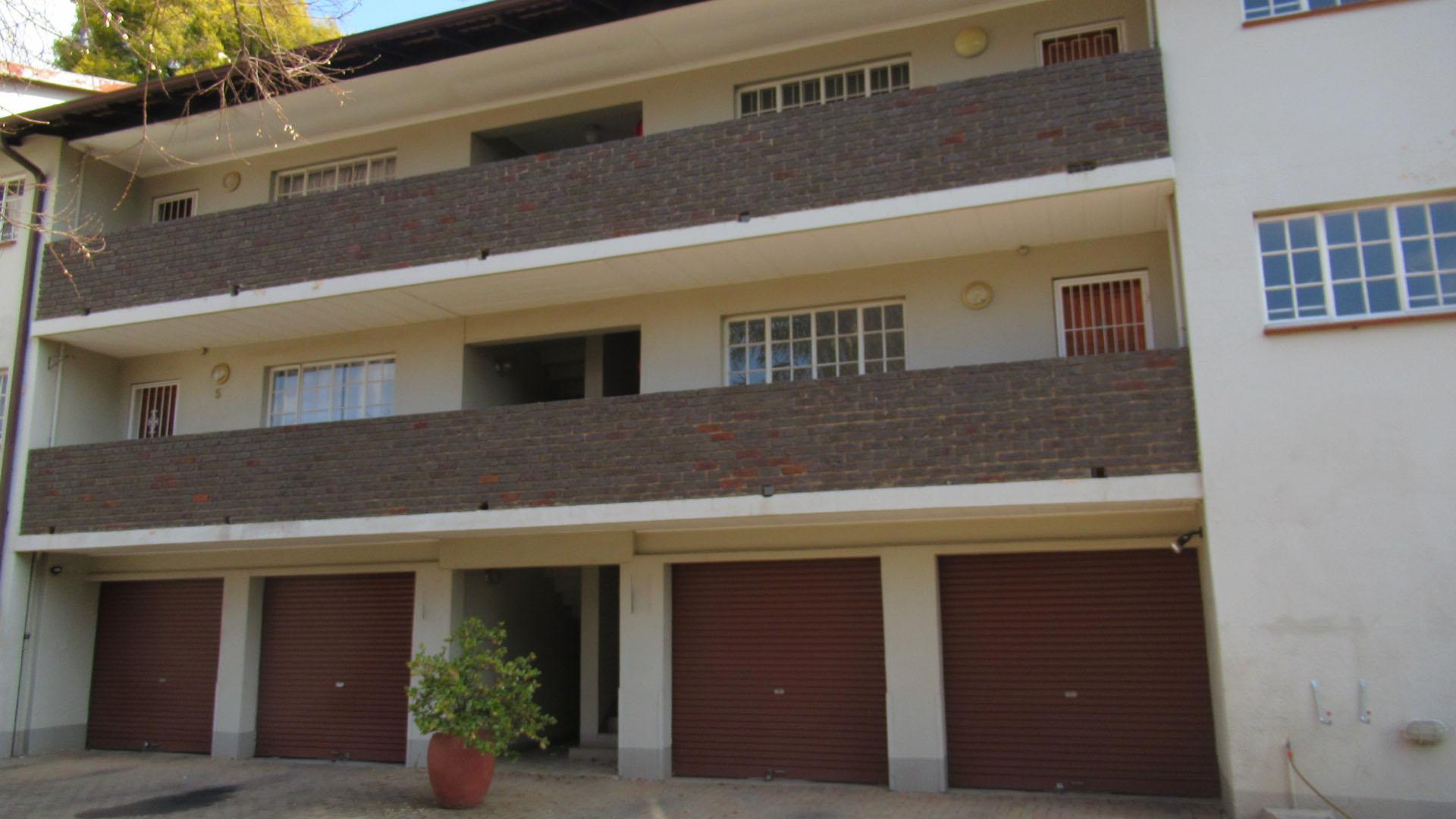 Front View of property in Northcliff