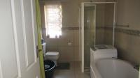 Main Bathroom - 9 square meters of property in Randburg