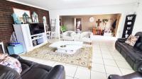 Lounges of property in Delmas