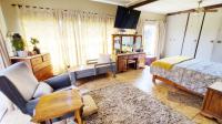Bed Room 1 of property in Delmas