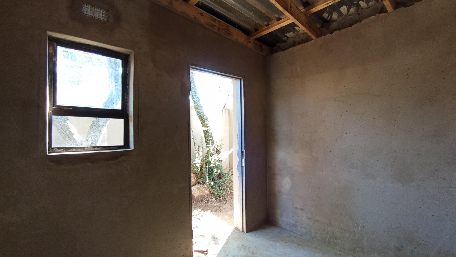 Spaces - 97 square meters of property in Ontdekkerspark