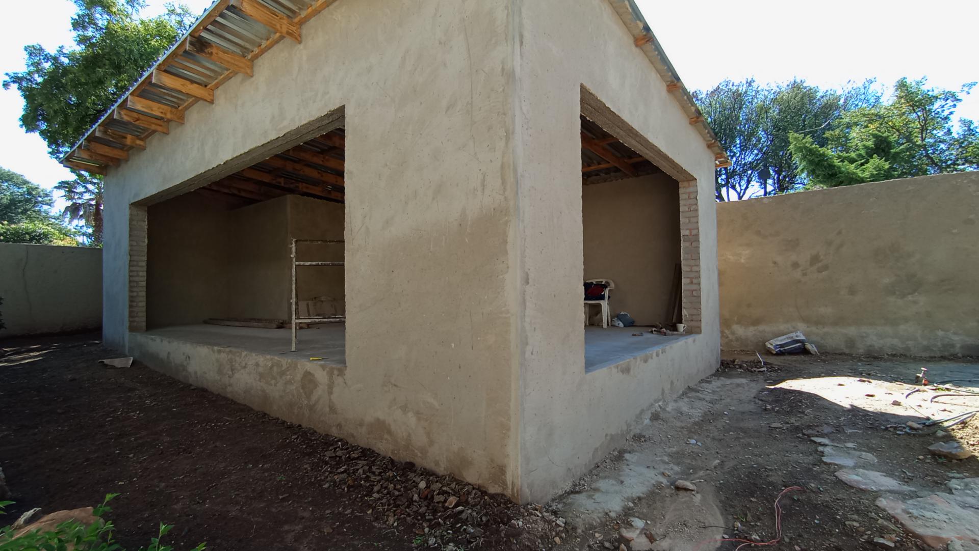 Front View of property in Ontdekkerspark