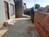  of property in Elindinga