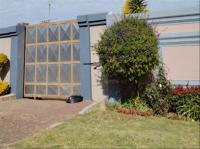 Front View of property in Naturena
