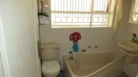 Bathroom 1 - 5 square meters of property in Edelweiss