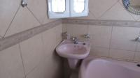 Main Bathroom - 4 square meters of property in Edelweiss