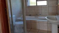 Bathroom 1 - 6 square meters of property in Bendor
