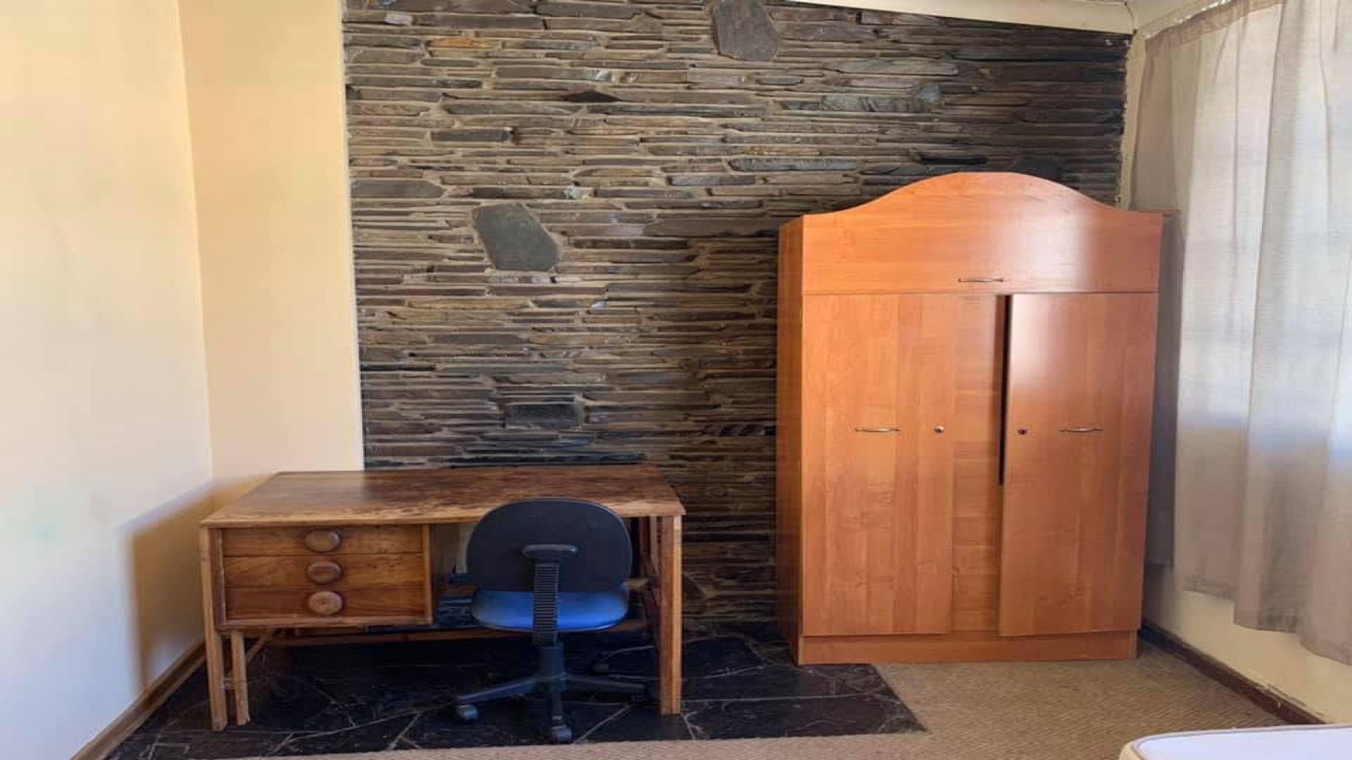 Bed Room 5+ of property in Universitas