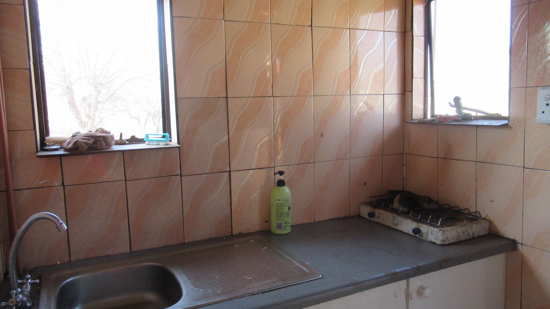 Kitchen - 17 square meters of property in Daleside