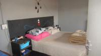 Bed Room 1 - 17 square meters of property in Daleside