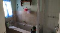 Bathroom 1 - 8 square meters of property in Vanderbijlpark