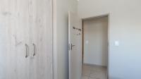 Bed Room 1 - 9 square meters of property in Rooihuiskraal North