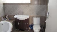 Bathroom 1 - 6 square meters of property in Birchleigh