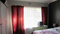 Main Bedroom - 19 square meters of property in Birchleigh
