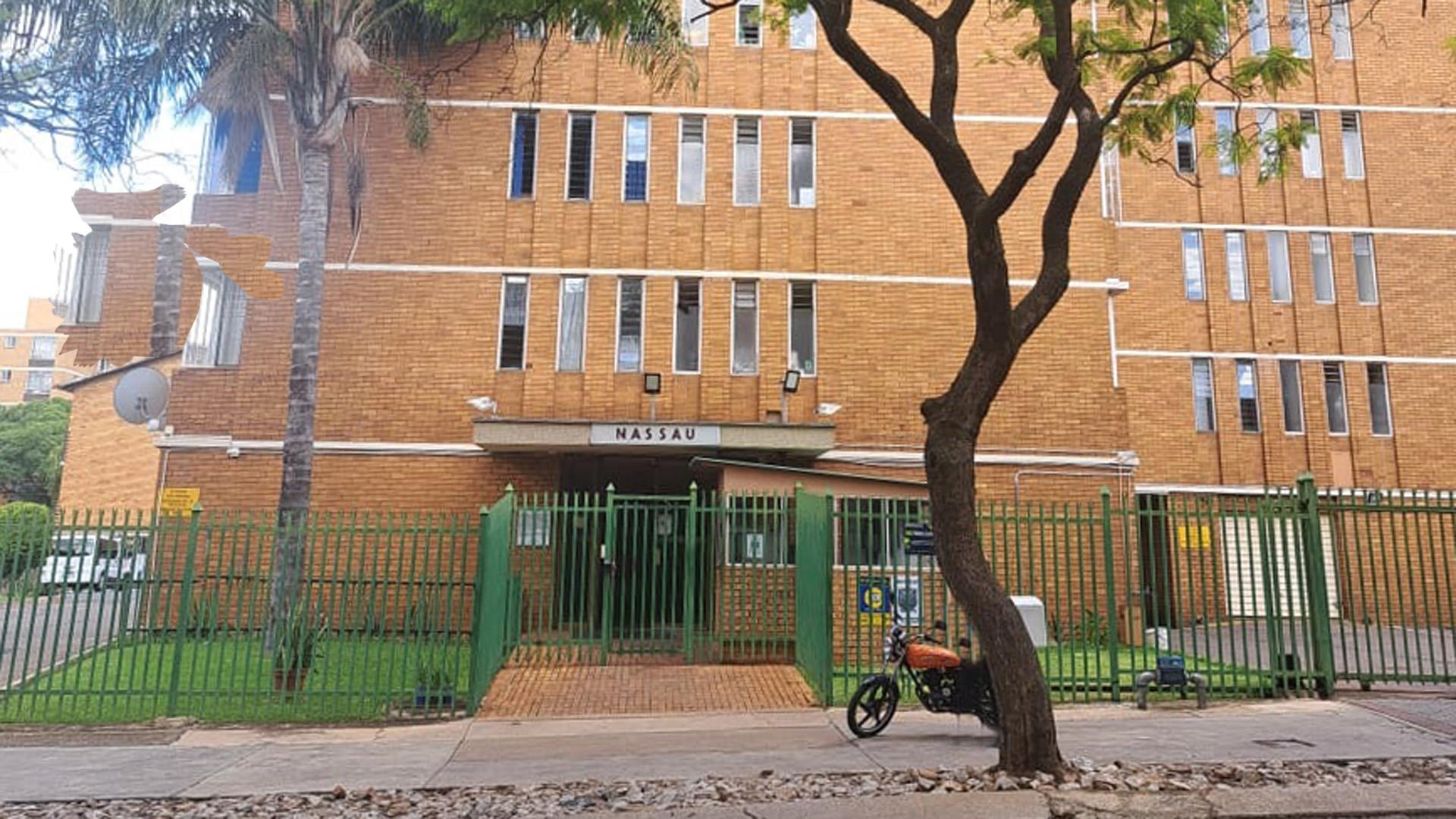 Front View of property in Sunnyside