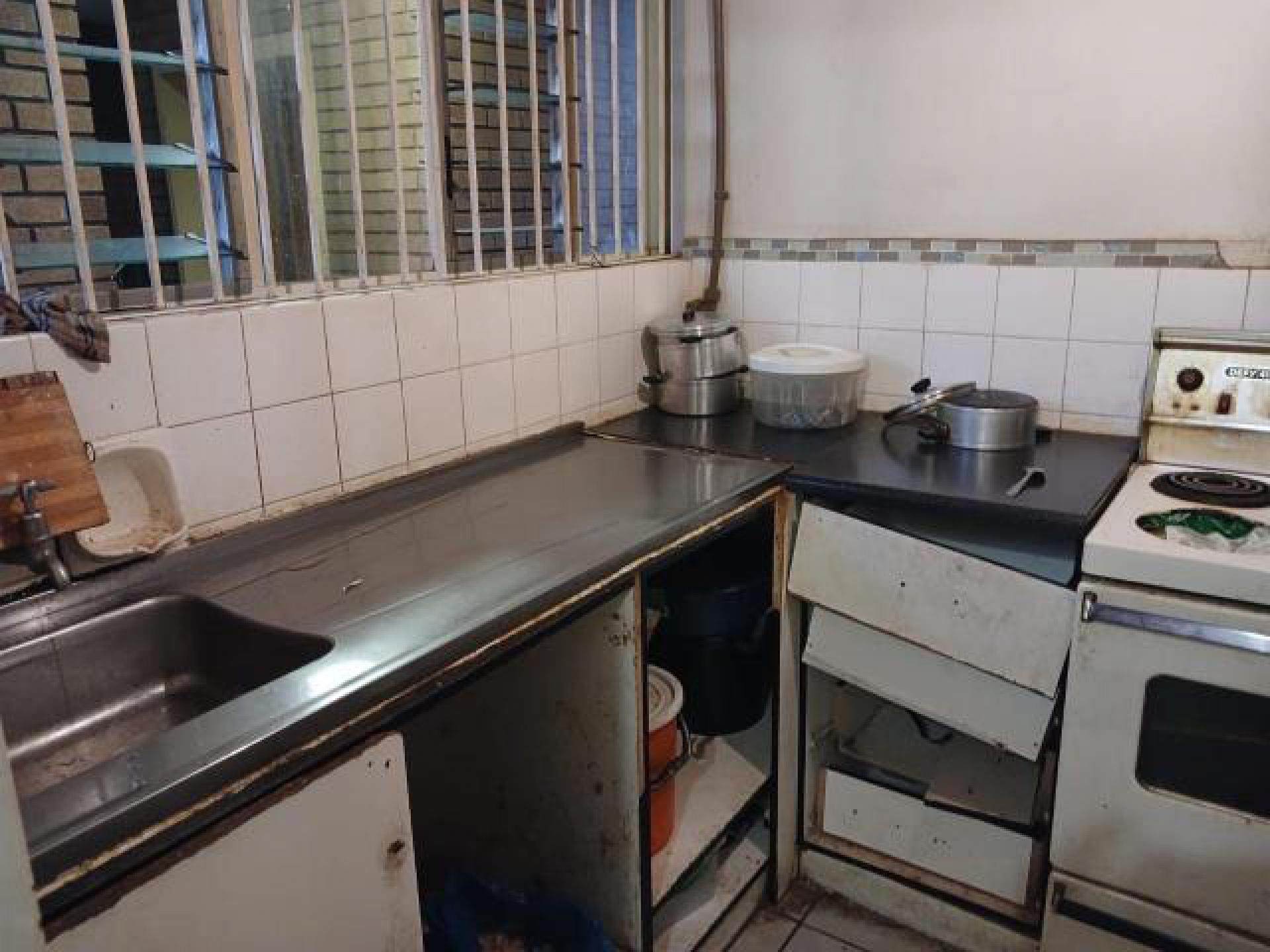 Kitchen of property in Sunnyside