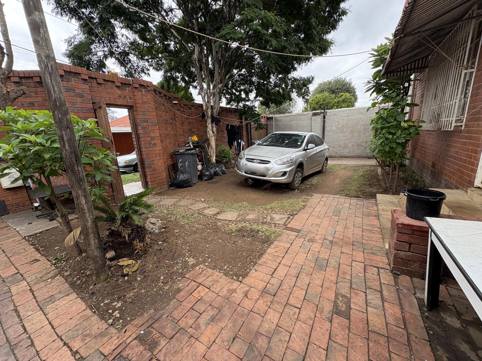 Backyard of property in Orange Grove
