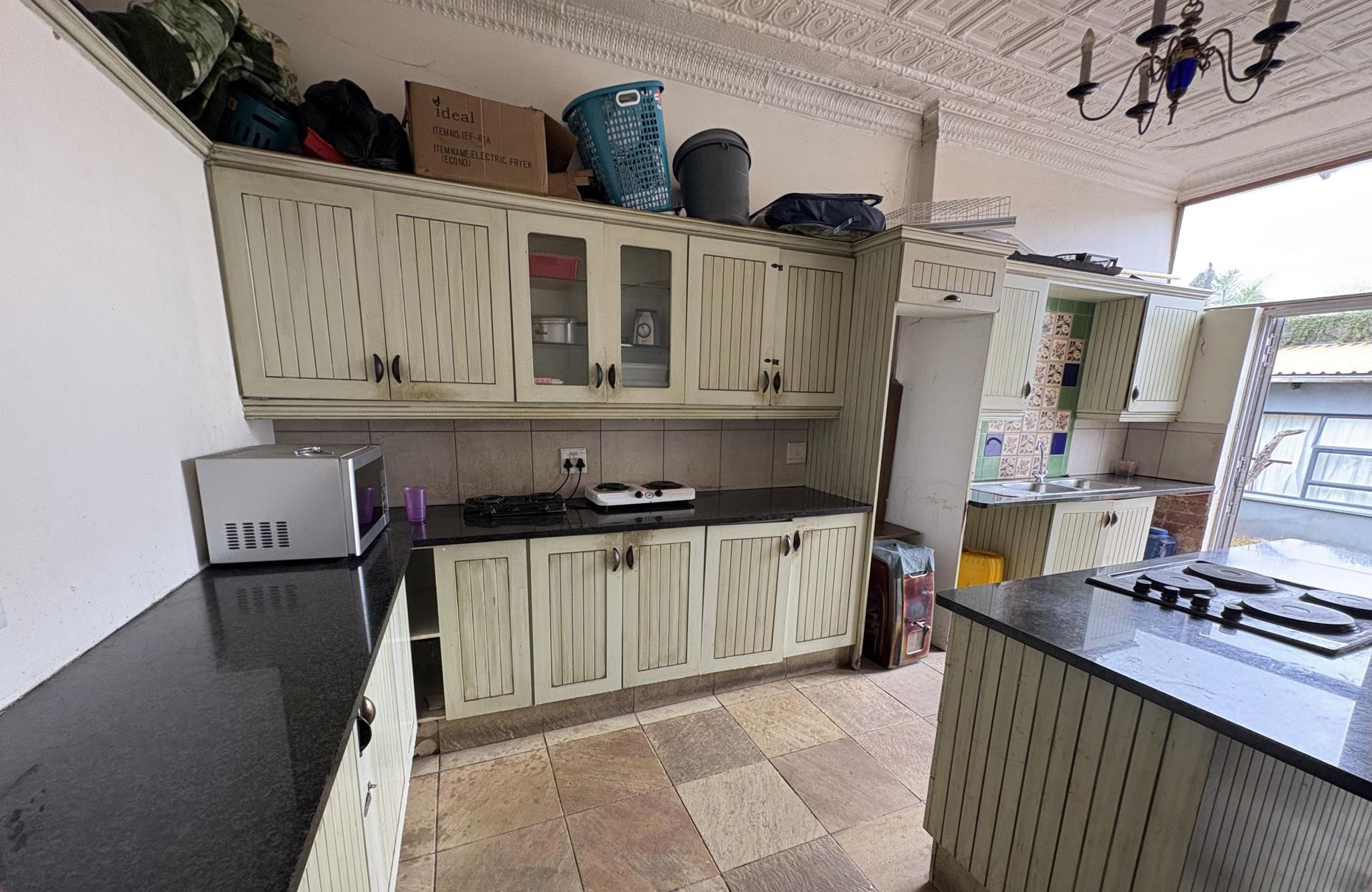 Kitchen of property in Orange Grove