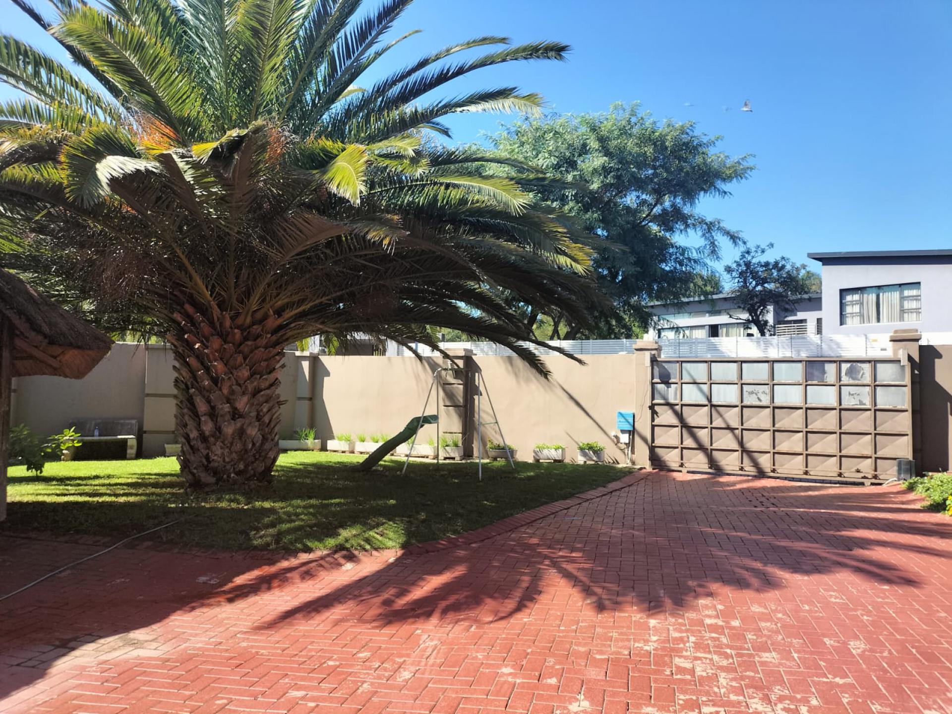 Front View of property in Oriel