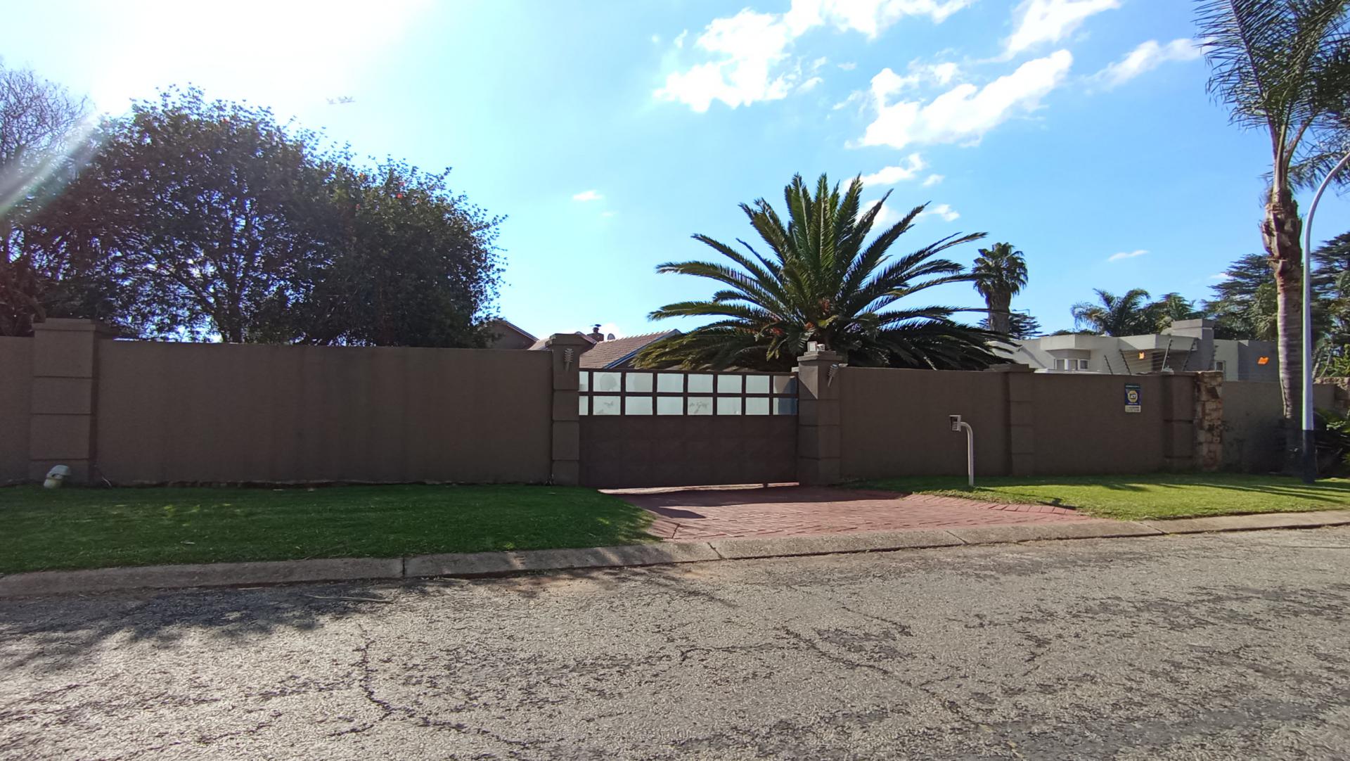 Front View of property in Oriel