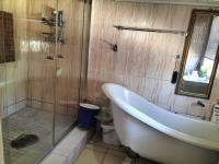 Main Bathroom of property in Oriel