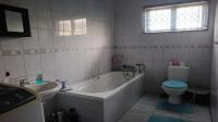 Bathroom 1 of property in Chatsworth - KZN