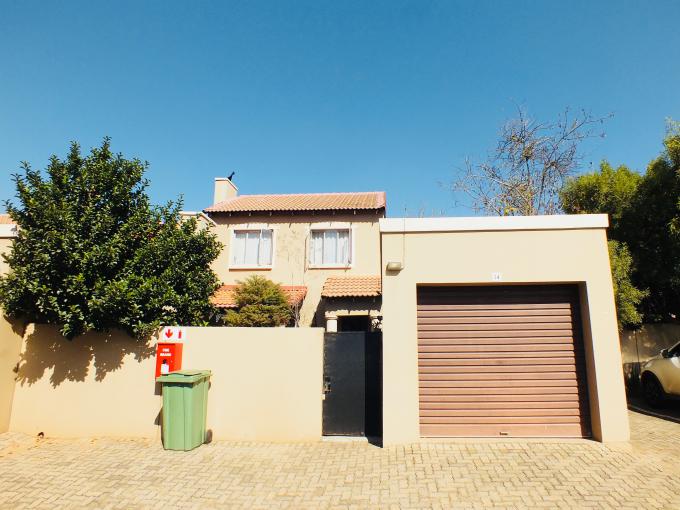 2 Bedroom Duplex for Sale For Sale in Noordhang MR521661