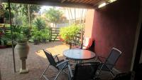 Patio - 17 square meters of property in Montclair (Dbn)