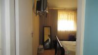 Main Bedroom - 16 square meters of property in Montclair (Dbn)