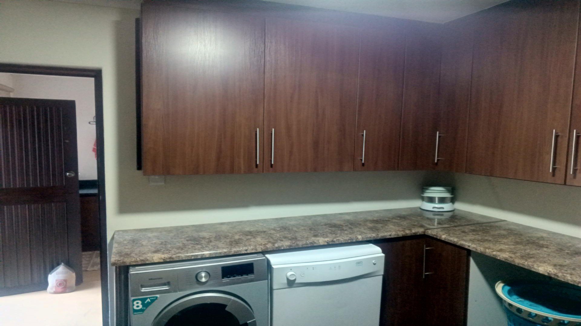 Laundry Room  - 11 square meters of property in Bronberrik