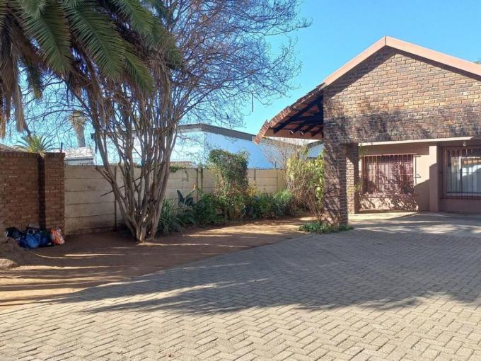 11 Bedroom Commercial for Sale For Sale in Polokwane - MR521959