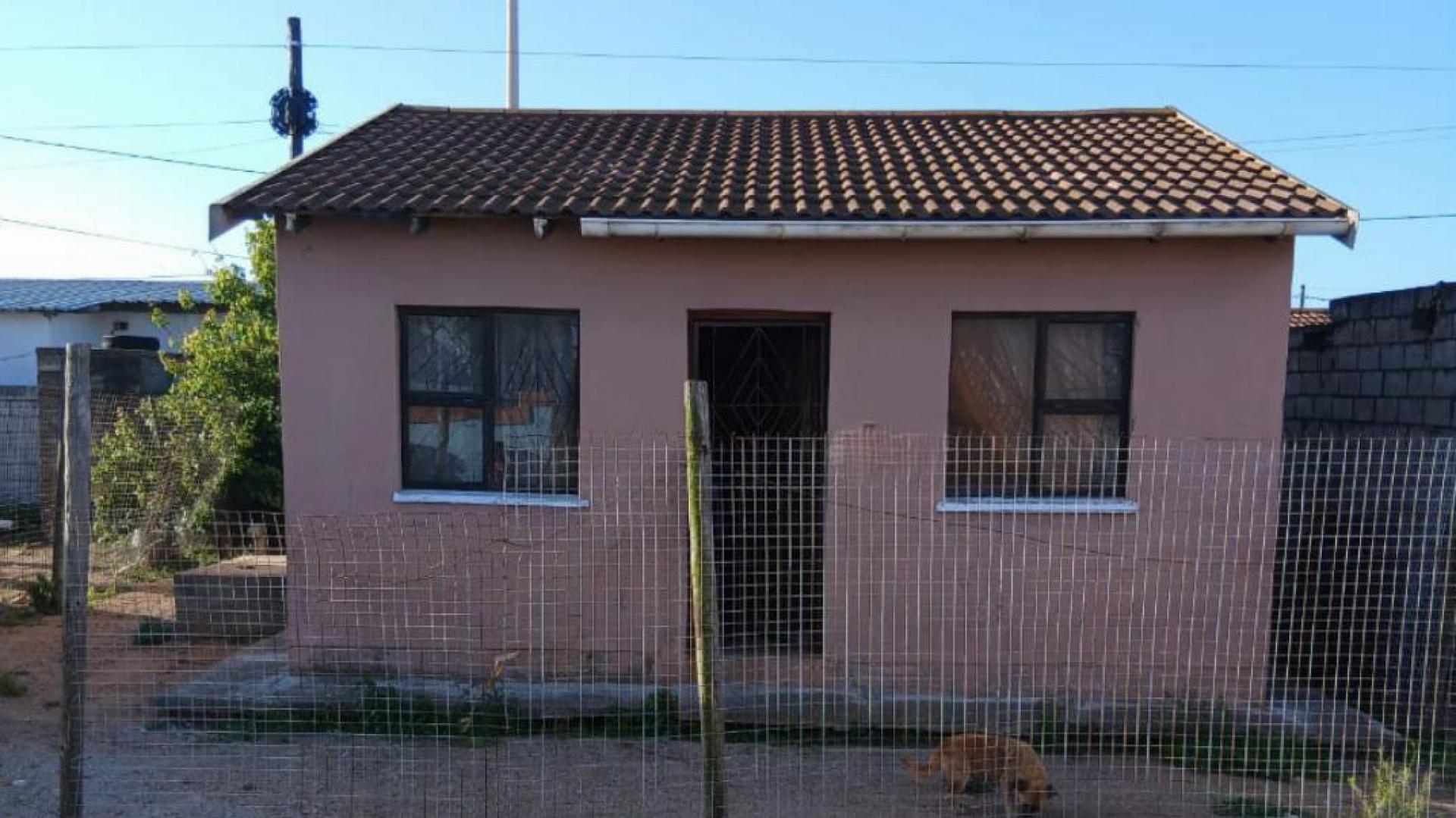 Front View of property in Ibhayi (Zwide)