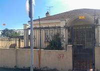 Front View of property in Orange Grove