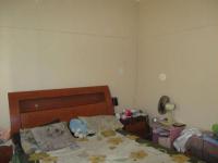 Bed Room 1 - 18 square meters of property in Daggafontein