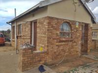 2 Bedroom 1 Bathroom House for Sale for sale in Bloemside